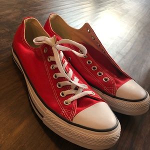 Converse - red shoes